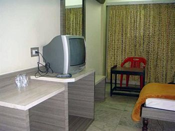 Mannars Deluxe Lodge Mysore Bagian luar foto