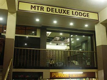 Mannars Deluxe Lodge Mysore Bagian luar foto