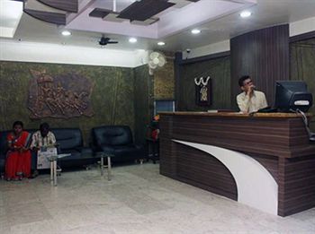 Mannars Deluxe Lodge Mysore Bagian luar foto